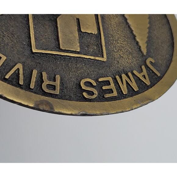 Vintage James River Tissue Papermakers Metal Employee Belt Buckle Hit Line USA - Picture 8 of 8